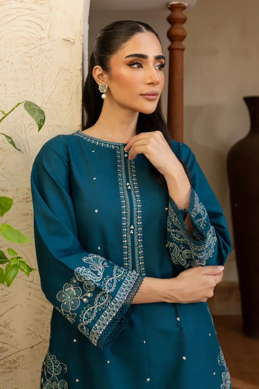 Wania - Unstitched Embroidered Dhanak – 2 PC