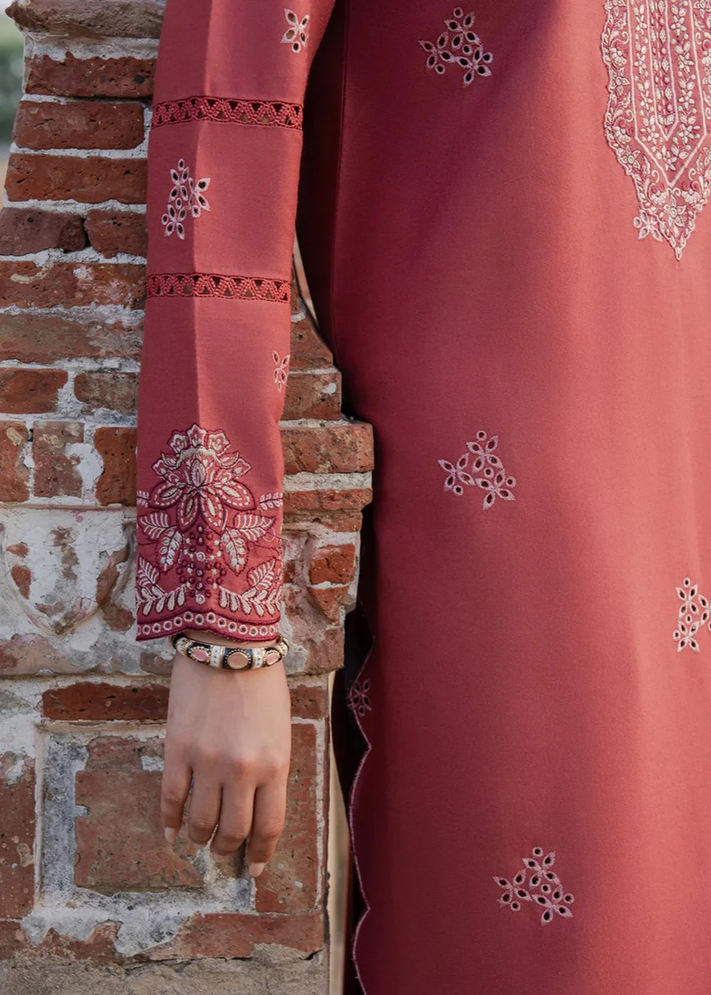 Unstitched Embroidered Lawn - 3PC - Image 2